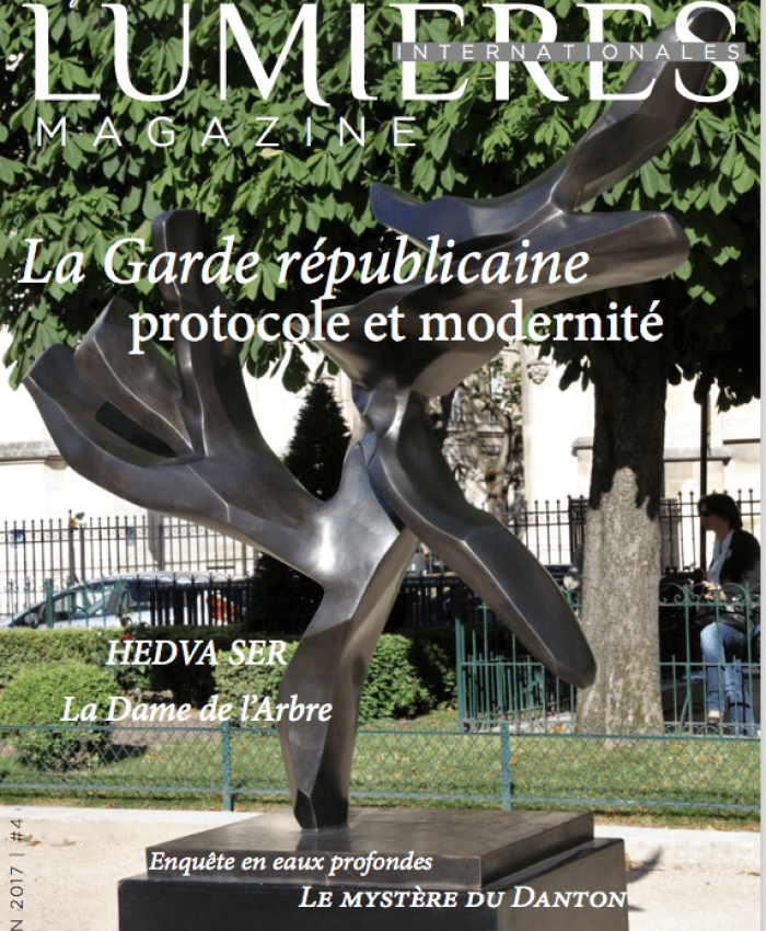 Article dans « Lumières Internationales » par Luisa Pace